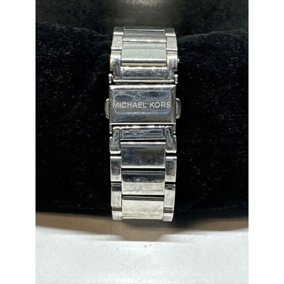 Michael Kors Parker MK5353 Women Silver Stainless Steel Analog Dial Watch JNA230 main image 7